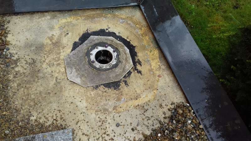 BAU.DE / BAU-Forum: 1. Bild zu Frage "Wasserabfluss durch WU-Betondach ist undicht" im BAU-Forum "Dach"