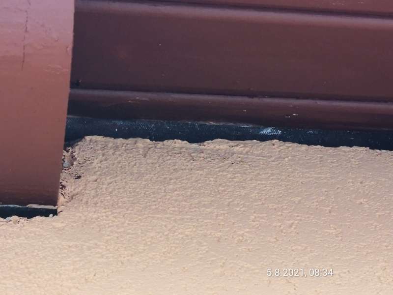 BAU.DE / BAU-Forum: 2. Bild zu Frage "Dach Folie am Fassaden Sichtbar" im BAU-Forum "Dach"