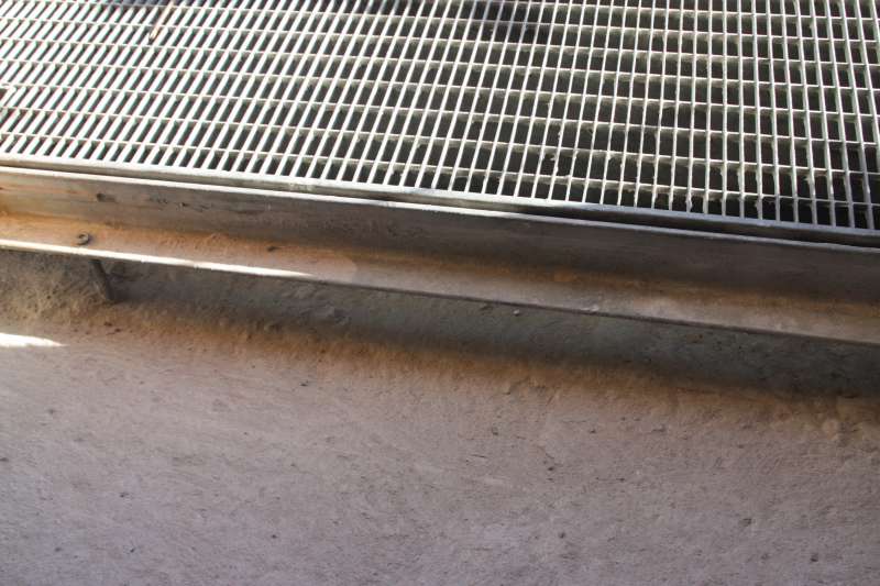 BAU.DE / BAU-Forum: 2. Bild zu Frage "Estrichanschluss an Haust&uuml;r: Risiken, Abdichtung & fachgerechte Ausf&uuml;hrung?" im BAU-Forum "Estrich und Bodenbel&auml;ge"