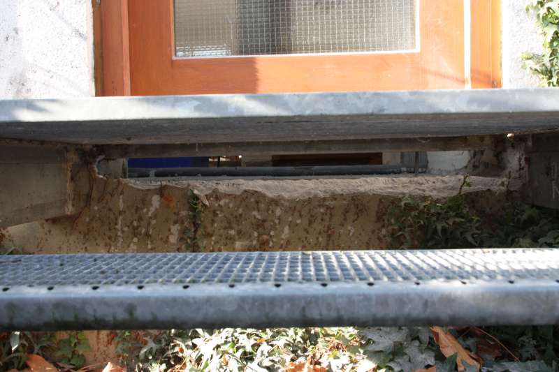 BAU.DE / BAU-Forum: 5. Bild zu Frage "Estrichanschluss an Haust&uuml;r: Risiken, Abdichtung & fachgerechte Ausf&uuml;hrung?" im BAU-Forum "Estrich und Bodenbel&auml;ge"