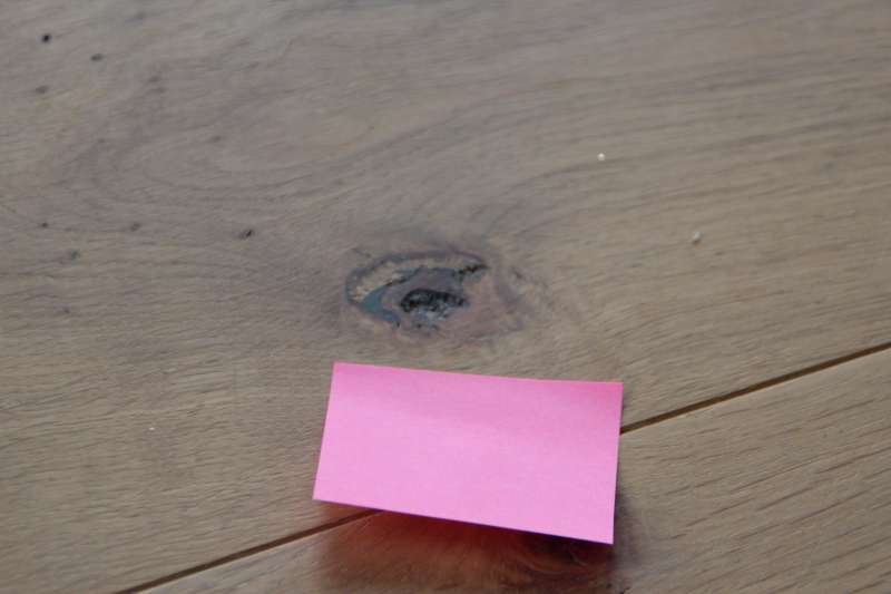 BAU.DE / BAU-Forum: 3. Bild zu Frage "Parkett Astl&ouml;cher mangelhaft verkittet: Ursachen, Risiken & Sanierungskosten?" im BAU-Forum "Estrich und Bodenbel&auml;ge"