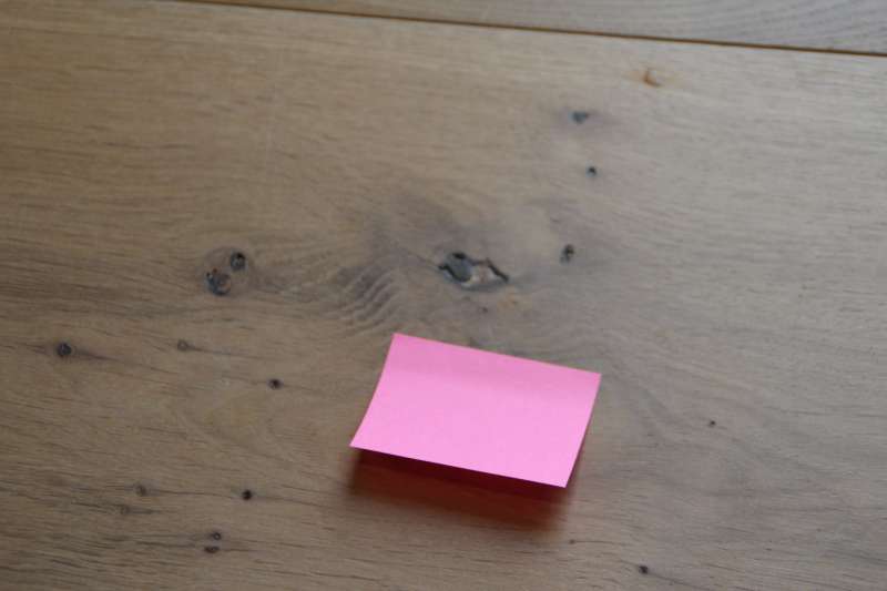 BAU.DE / BAU-Forum: 4. Bild zu Frage "Parkett Astl&ouml;cher mangelhaft verkittet: Ursachen, Risiken & Sanierungskosten?" im BAU-Forum "Estrich und Bodenbel&auml;ge"