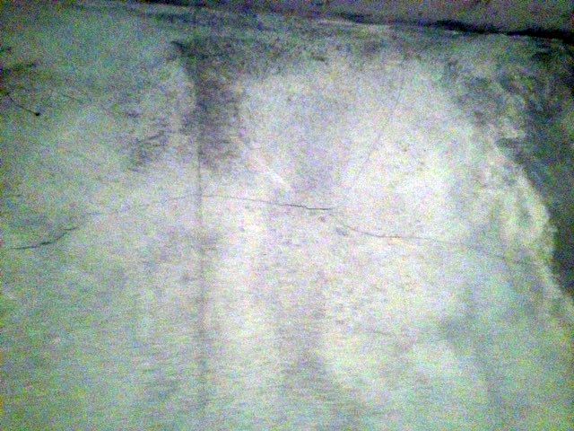 BAU.DE / BAU-Forum: 1. Bild zu Frage "Wand mit Rissen fliesen?" im BAU-Forum "Estrich und Bodenbeläge" BAU.DE / BAU-Forum: 1. Bild zu Frage "Wand mit Rissen fliesen?" im BAU-Forum "Estrich und Bodenbeläge"