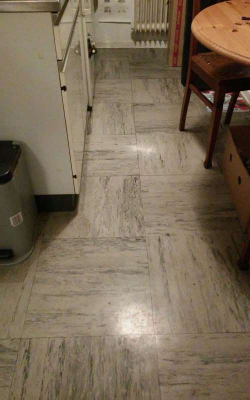 BAU.DE / BAU-Forum: 1. Bild zu Frage "Hallo! Ich ziehe bald in eine Altbauwohnung..." im BAU-Forum "Estrich und Bodenbeläge" BAU.DE / BAU-Forum: 1. Bild zu Frage "Hallo! Ich ziehe bald in eine Altbauwohnung..." im BAU-Forum "Estrich und Bodenbeläge"