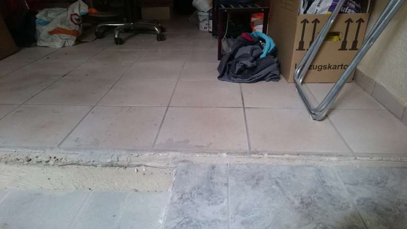 BAU.DE / BAU-Forum: 2. Bild zu Frage "Zwei Fliesen-Fragen - Keller. Wie vorgehen?" im BAU-Forum "Estrich und Bodenbeläge" BAU.DE / BAU-Forum: 2. Bild zu Frage "Zwei Fliesen-Fragen - Keller. Wie vorgehen?" im BAU-Forum "Estrich und Bodenbeläge"