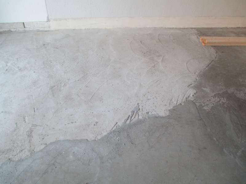 BAU.DE / BAU-Forum: 3. Bild zu Frage "Estrich erneuern auf Holzbalkendecke: Risiken, Luftfeuchtigkeit & Alternativen?" im BAU-Forum "Estrich und Bodenbeläge" BAU.DE / BAU-Forum: 3. Bild zu Frage "Estrich erneuern auf Holzbalkendecke: Risiken, Luftfeuchtigkeit & Alternativen?" im BAU-Forum "Estrich und Bodenbeläge"