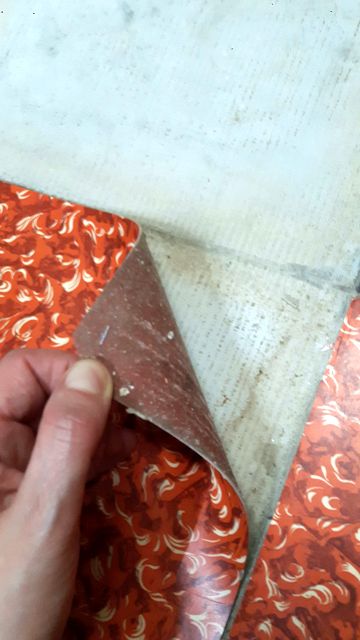 BAU.DE / BAU-Forum: 2. Bild zu Frage "Haus Baujahr 77/78 PVC-Fliesen Asbest?" im BAU-Forum "Estrich und Bodenbel&auml;ge"