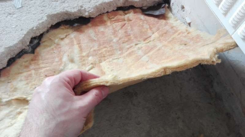 BAU.DE / BAU-Forum: 1. Bild zu Antwort "Habe den Estrich entfernt" auf die Frage "Estrich Risse: Ursachen, Sofortma&szlig;nahmen & Sanierungskosten im &Uuml;berblick" im BAU-Forum "Estrich und Bodenbel&auml;ge"