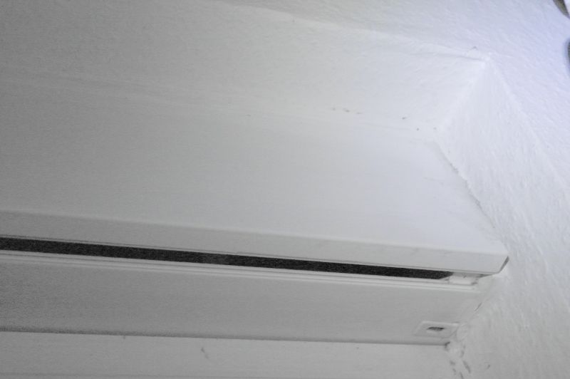 BAU.DE / BAU-Forum: 2. Bild zu Frage "Rollladenkasten ohne Schrauben aus Kunststoff &ouml;ffnen..." im BAU-Forum "Fenster und Au&szlig;ent&uuml;ren"