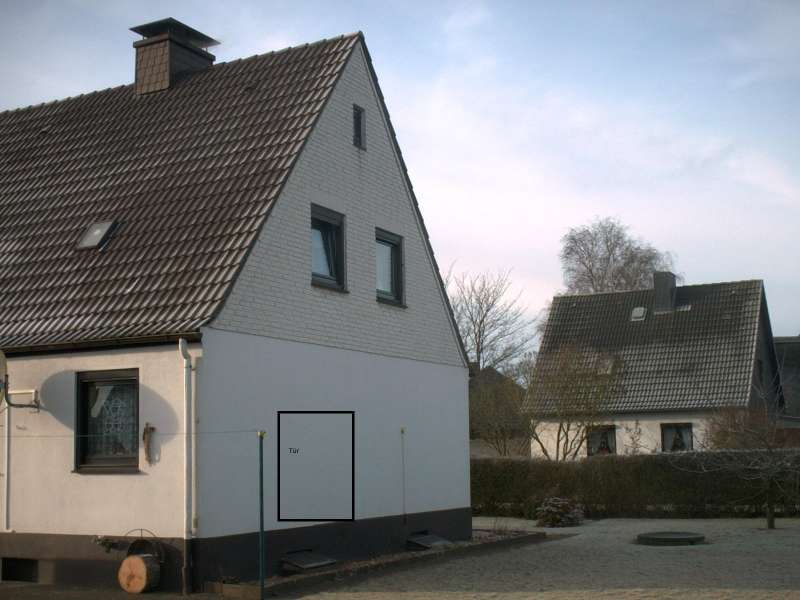 BAU.DE / BAU-Forum: 1. Bild zu Frage "Nebeneingangst&uuml;r an der Giebelseite" im BAU-Forum "Fenster und Au&szlig;ent&uuml;ren"