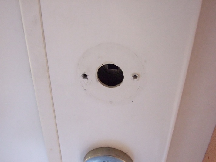 BAU.DE / BAU-Forum: 2. Bild zu Frage "T&uuml;rgriff an Haust&uuml;re locker" im BAU-Forum "Fenster und Au&szlig;ent&uuml;ren"