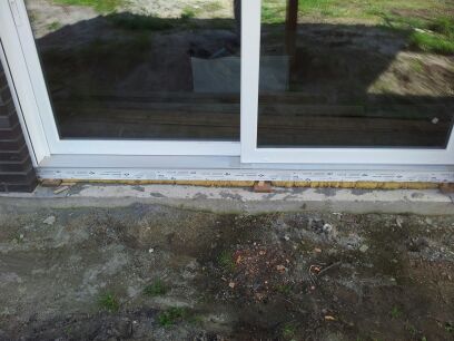 BAU.DE / BAU-Forum: 1. Bild zu Frage "Terrassenschiebet&uuml;r richtig eingebaut? Neubau..." im BAU-Forum "Fenster und Au&szlig;ent&uuml;ren"