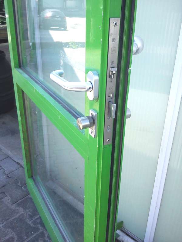 BAU.DE / BAU-Forum: 1. Bild zu Frage "Bezeichnung der T&uuml;r" im BAU-Forum "Fenster und Au&szlig;ent&uuml;ren"