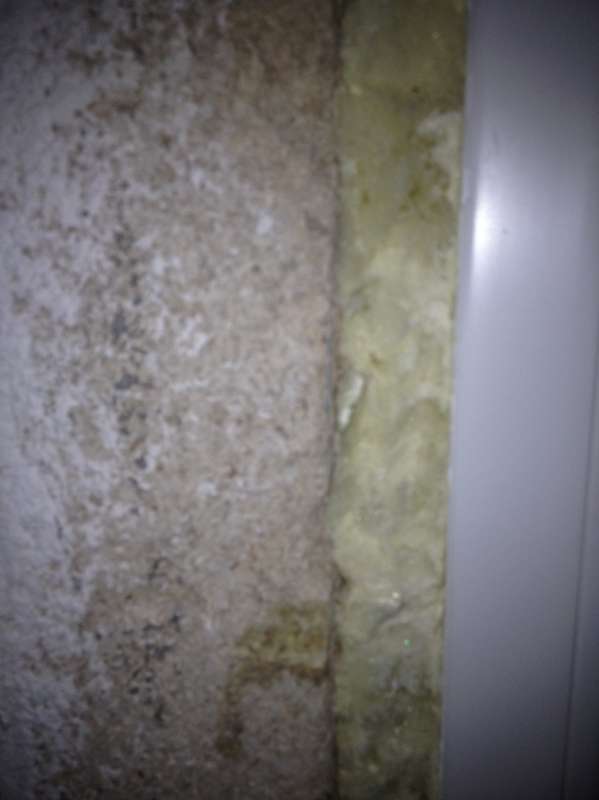 BAU.DE / BAU-Forum: 3. Bild zu Frage "Fensteranschluss an Heraklith Bauschaum ausreichend?" im BAU-Forum "Fenster und Au&szlig;ent&uuml;ren"