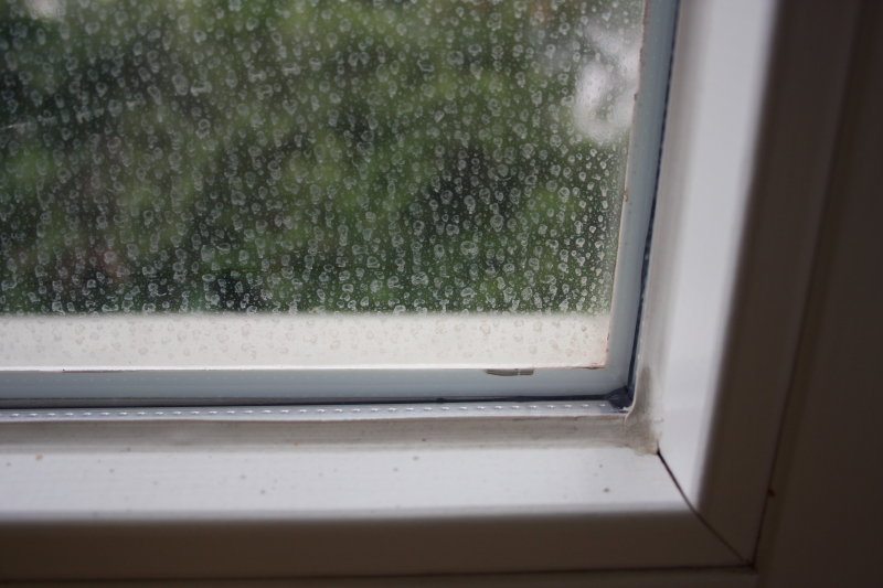 BAU.DE / BAU-Forum: 1. Bild zu Antwort "Nicht unbekannt" auf die Frage "Spritzende Fensterbänke im Neubau: Ursachen, Lösungen & Kosten für saubere Fenster?" im BAU-Forum "Fenster und Außentüren" BAU.DE / BAU-Forum: 1. Bild zu Antwort "Nicht unbekannt" auf die Frage "Spritzende Fensterbänke im Neubau: Ursachen, Lösungen & Kosten für saubere Fenster?" im BAU-Forum "Fenster und Außentüren"