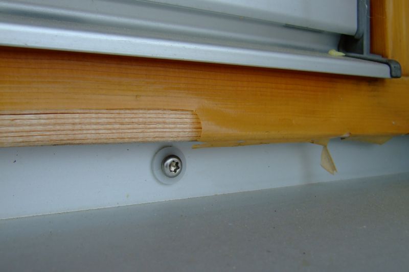 BAU.DE / BAU-Forum: 2. Bild zu Frage "Problem mit Remmers System-Garantie für beschichtete Holzfensterrahmen" im BAU-Forum "Fenster und Außentüren" BAU.DE / BAU-Forum: 2. Bild zu Frage "Problem mit Remmers System-Garantie für beschichtete Holzfensterrahmen" im BAU-Forum "Fenster und Außentüren"