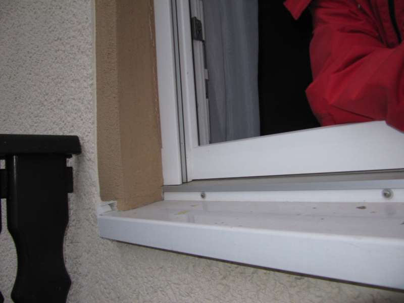 BAU.DE / BAU-Forum: 4. Bild zu Frage "Schimmel am Fenster" im BAU-Forum "Fenster und Außentüren" BAU.DE / BAU-Forum: 4. Bild zu Frage "Schimmel am Fenster" im BAU-Forum "Fenster und Außentüren"