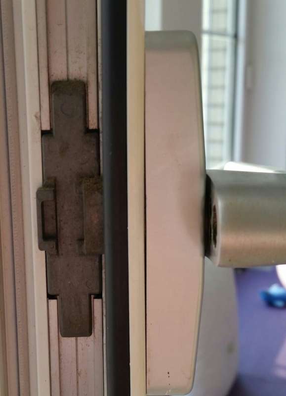 BAU.DE / BAU-Forum: 3. Bild zu Frage "was sind das für Türen?" im BAU-Forum "Fenster und Außentüren" BAU.DE / BAU-Forum: 3. Bild zu Frage "was sind das für Türen?" im BAU-Forum "Fenster und Außentüren"