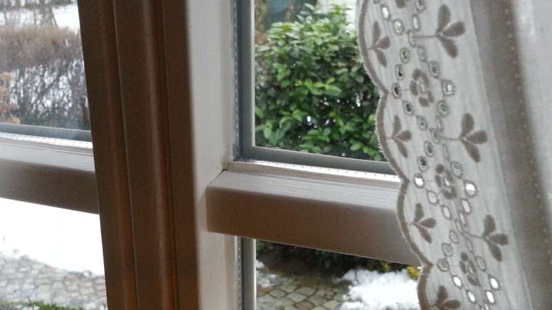 BAU.DE / BAU-Forum: 2. Bild zu Frage "Isolierglas undicht. Von 30 Fenstern mit je..." im BAU-Forum "Fenster und Au&szlig;ent&uuml;ren"