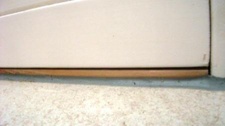 BAU.DE / BAU-Forum: 2. Bild zu Antwort "Nachtrag Foto Fensterm&auml;ngel" auf die Frage "Eigentumswohnung Abnahme: Checkliste, M&auml;ngelprotokoll & Rechte bei Baum&auml;ngeln?" im BAU-Forum "Fenster und Au&szlig;ent&uuml;ren"