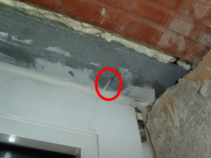 BAU.DE / BAU-Forum: 3. Bild zu Frage "Fenstersturz nach Einbau: Ursachen, Risiken & Rechte bei mangelhafter Montage?" im BAU-Forum "Fenster und Au&szlig;ent&uuml;ren"