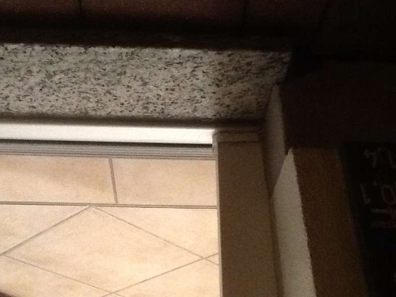 BAU.DE / BAU-Forum: 1. Bild zu Frage "Haust&uuml;r-Zarge, wie reparieren" im BAU-Forum "Fenster und Au&szlig;ent&uuml;ren"