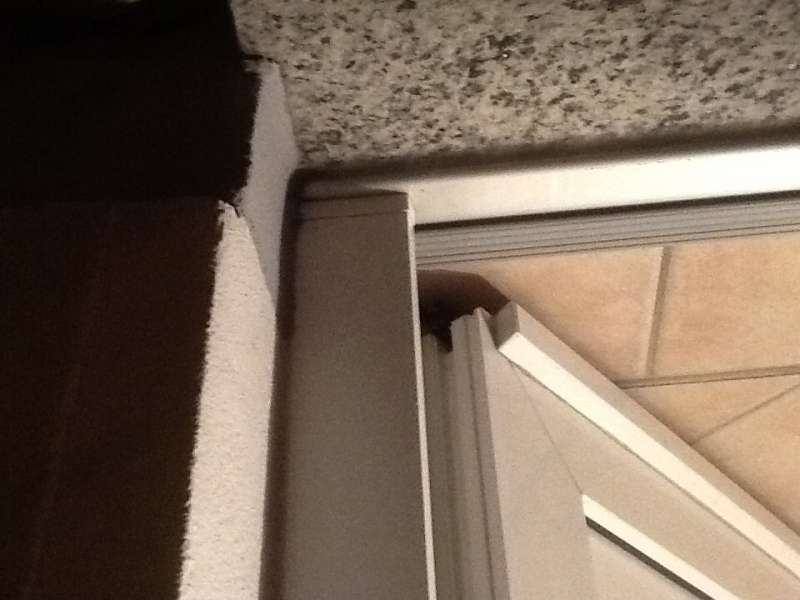 BAU.DE / BAU-Forum: 2. Bild zu Frage "Haust&uuml;r-Zarge, wie reparieren" im BAU-Forum "Fenster und Au&szlig;ent&uuml;ren"