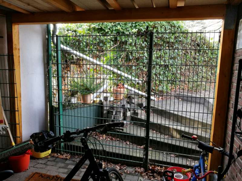 BAU.DE / BAU-Forum: 2. Bild zu Frage "Terrassent&uuml;r oder Schiebet&uuml;r aus Glas f&uuml;r Garagenr&uuml;ckseite" im BAU-Forum "Fenster und Au&szlig;ent&uuml;ren"