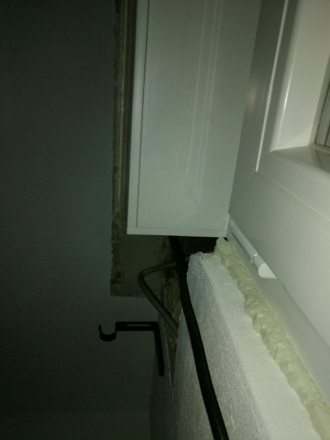 BAU.DE / BAU-Forum: 3. Bild zu Frage "Rollladenkasten b&uuml;ndig mit Innenwand" im BAU-Forum "Fenster und Au&szlig;ent&uuml;ren"