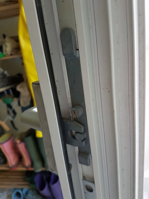 BAU.DE / BAU-Forum: 1. Bild zu Frage "Ersatzteil f&uuml;r Terrassent&uuml;r gesucht" im BAU-Forum "Fenster und Au&szlig;ent&uuml;ren"