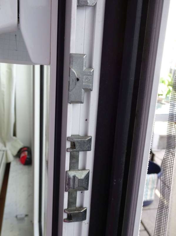 BAU.DE / BAU-Forum: 5. Bild zu Antwort "Danke f&uuml;r Antworten Hr. Tilgner. Alles, komplette..." auf die Frage "Fenster & T&uuml;ren Hersteller gesucht (Logo vorhanden): Reparatur/Ersatzteile in Frankfurt?" im BAU-Forum "Fenster und Au&szlig;ent&uuml;ren"