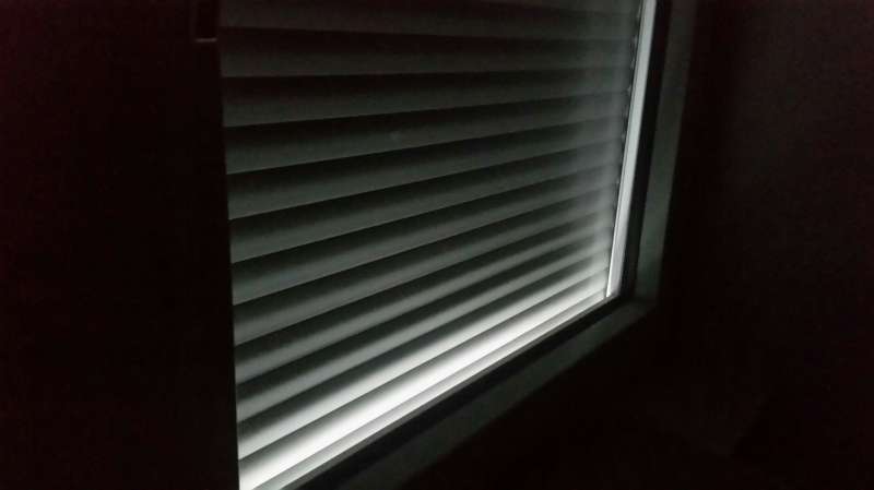 BAU.DE / BAU-Forum: 1. Bild zu Frage "Rollladen nicht lichtdicht" im BAU-Forum "Fenster und Au&szlig;ent&uuml;ren"