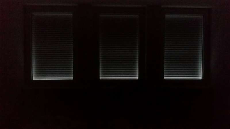 BAU.DE / BAU-Forum: 3. Bild zu Frage "Rollladen nicht lichtdicht" im BAU-Forum "Fenster und Au&szlig;ent&uuml;ren"