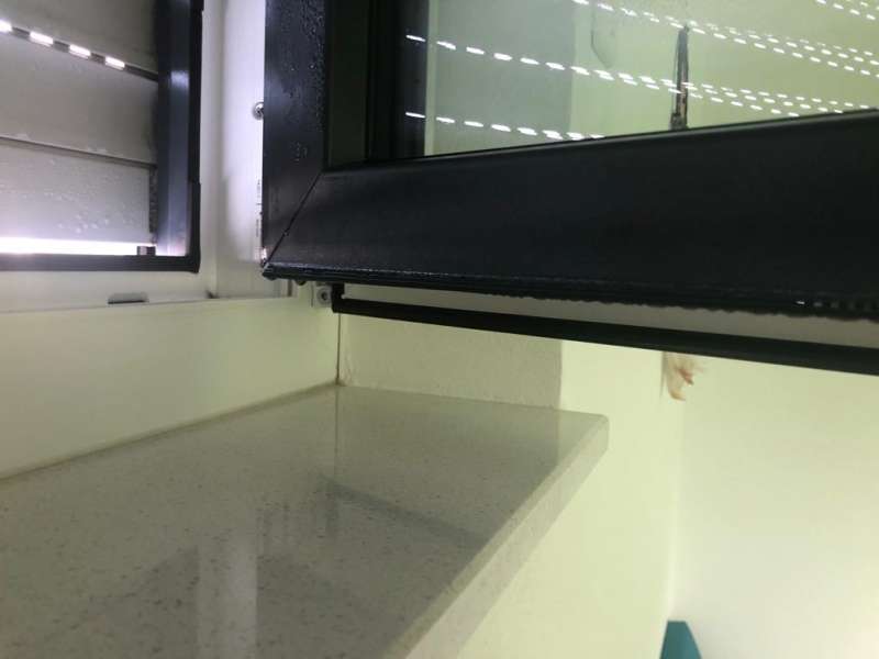 BAU.DE / BAU-Forum: 2. Bild zu Frage "Wasser im Fensterrahmen bei kalten Au&szlig;entemperaturen" im BAU-Forum "Fenster und Au&szlig;ent&uuml;ren"