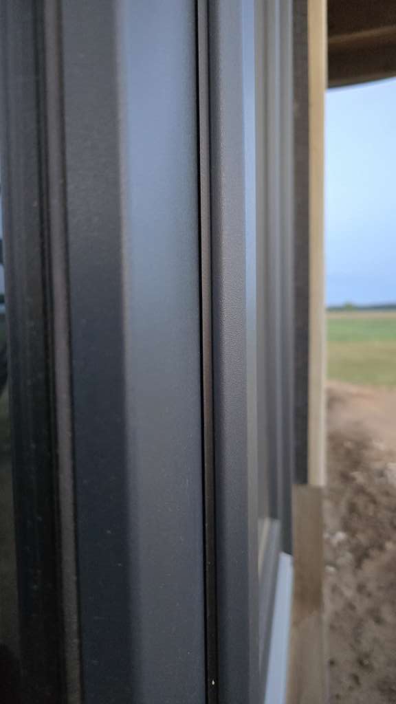 BAU.DE / BAU-Forum: 4. Bild zu Frage "Probleme mit Au&szlig;ent&uuml;ren: Einstellung, Dichtung und Wassereintritt" im BAU-Forum "Fenster und Au&szlig;ent&uuml;ren"