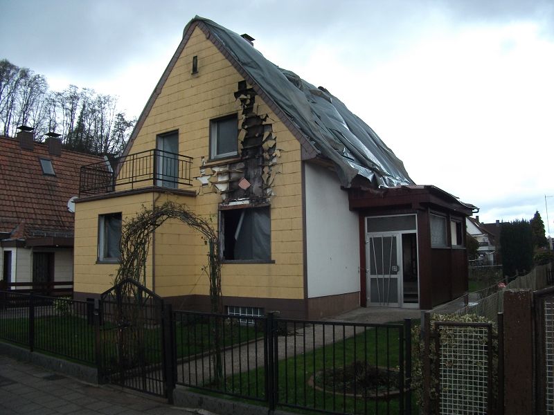 BAU.DE / BAU-Forum: 1. Bild zu Antwort "Abrisskosten im Vorfeld nicht errechenbar" auf die Frage "Streif Fertighaus 1973 kaufen? Schadstoffe, Risiken & Preisabschläge bei Altbauten" im BAU-Forum "Fertighaus" BAU.DE / BAU-Forum: 1. Bild zu Antwort "Abrisskosten im Vorfeld nicht errechenbar" auf die Frage "Streif Fertighaus 1973 kaufen? Schadstoffe, Risiken & Preisabschläge bei Altbauten" im BAU-Forum "Fertighaus"