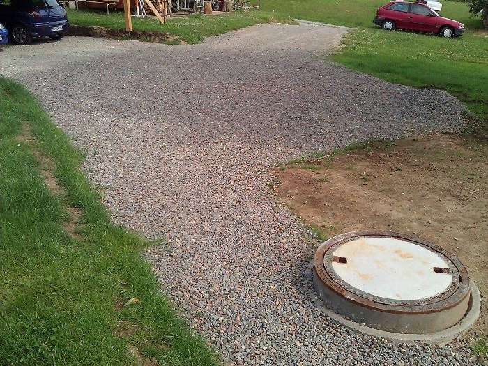 BAU.DE / BAU-Forum: 1. Bild zu Frage "Gewaschener Kies als Untergrund f&uuml;r Pflastern" im BAU-Forum "Rund um den Garten"