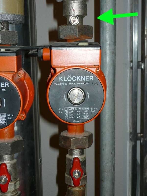 BAU.DE / BAU-Forum: 1. Bild zu Frage "Austausch Umw&auml;lzpumpe: Absperrventil?" im BAU-Forum "Heizung / Warmwasser"