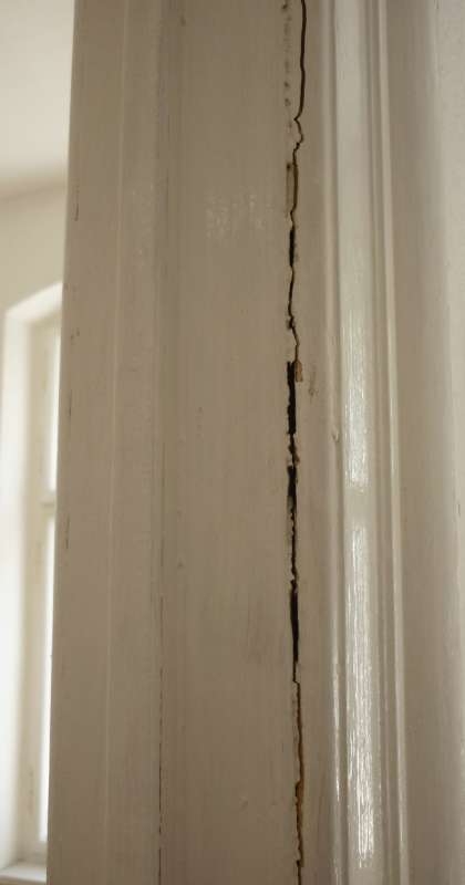 BAU.DE / BAU-Forum: 1. Bild zu Frage "T&uuml;rzarge in Altbau restaurieren (T&uuml;rzarge hat einen Spalt)" im BAU-Forum "Holzschutz, Holzsch&auml;den, Holzsanierung"