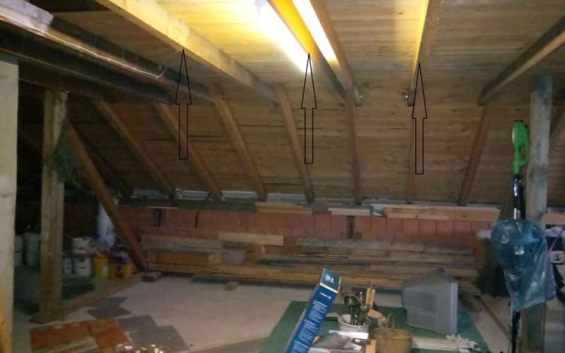 BAU.DE / BAU-Forum: 1. Bild zu Frage "Verbindung Zange/Balken mit Innenwand" im BAU-Forum "Innenw&auml;nde"