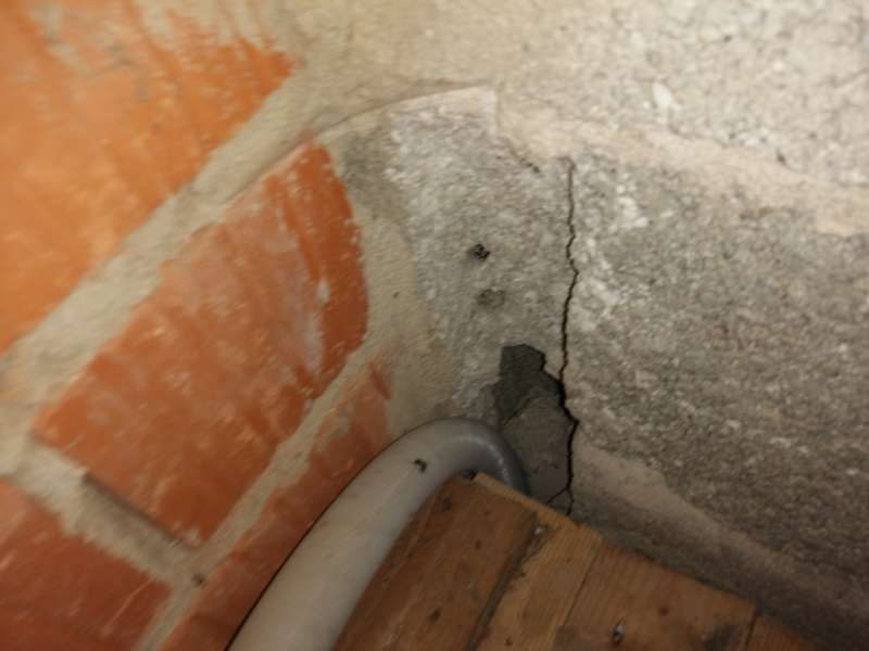 BAU.DE / BAU-Forum: 5. Bild zu Frage "Fragen zum Verputzen der Innenwand eines Raumes" im BAU-Forum "Innenw&auml;nde"