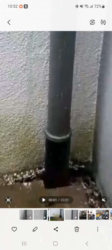 BAU.DE / BAU-Forum: 1. Bild zu Antwort "Was meinen Sie von oben?" auf die Frage "Schimmel oder Salzausbl&uuml;hungen? Ursachen, Unterscheidung & Ma&szlig;nahmen gegen Feuchtigkeit!" im BAU-Forum "Innenw&auml;nde"