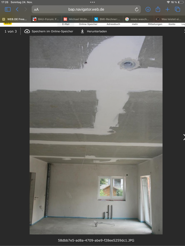 BAU.DE / BAU-Forum: 4. Bild zu Frage "Regenwasser-Schaden an Decke: Ursachen, Ortung & Sanierung bei Gaube?" im BAU-Forum "Innenw&auml;nde"