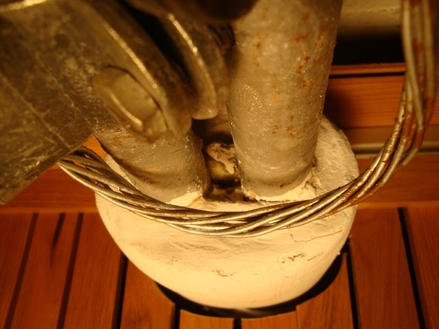 BAU.DE / BAU-Forum: 3. Bild zu Frage "Heizungsrohrisolierung pr&uuml;fen: Asbest erkennen, Baujahr '75, Kosten der Asbestanalyse?" im BAU-Forum "Installation: Elektro, Gas, Wasser, Fernw&auml;rme etc."