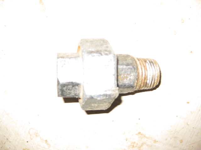 BAU.DE / BAU-Forum: 2. Bild zu Frage "Rohrverschraubung/Gegengewinde" im BAU-Forum "Installation: Elektro, Gas, Wasser, Fernwärme etc." BAU.DE / BAU-Forum: 2. Bild zu Frage "Rohrverschraubung/Gegengewinde" im BAU-Forum "Installation: Elektro, Gas, Wasser, Fernwärme etc."