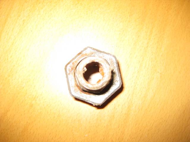 BAU.DE / BAU-Forum: 4. Bild zu Frage "Rohrverschraubung/Gegengewinde" im BAU-Forum "Installation: Elektro, Gas, Wasser, Fernwärme etc." BAU.DE / BAU-Forum: 4. Bild zu Frage "Rohrverschraubung/Gegengewinde" im BAU-Forum "Installation: Elektro, Gas, Wasser, Fernwärme etc."