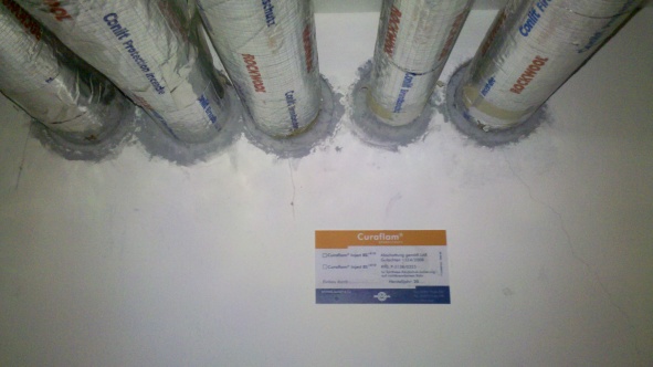 BAU.DE / BAU-Forum: 1. Bild zu Frage "Brandabschottung fehlerhaft?" im BAU-Forum "Installation: Elektro, Gas, Wasser, Fernwärme etc." BAU.DE / BAU-Forum: 1. Bild zu Frage "Brandabschottung fehlerhaft?" im BAU-Forum "Installation: Elektro, Gas, Wasser, Fernwärme etc."