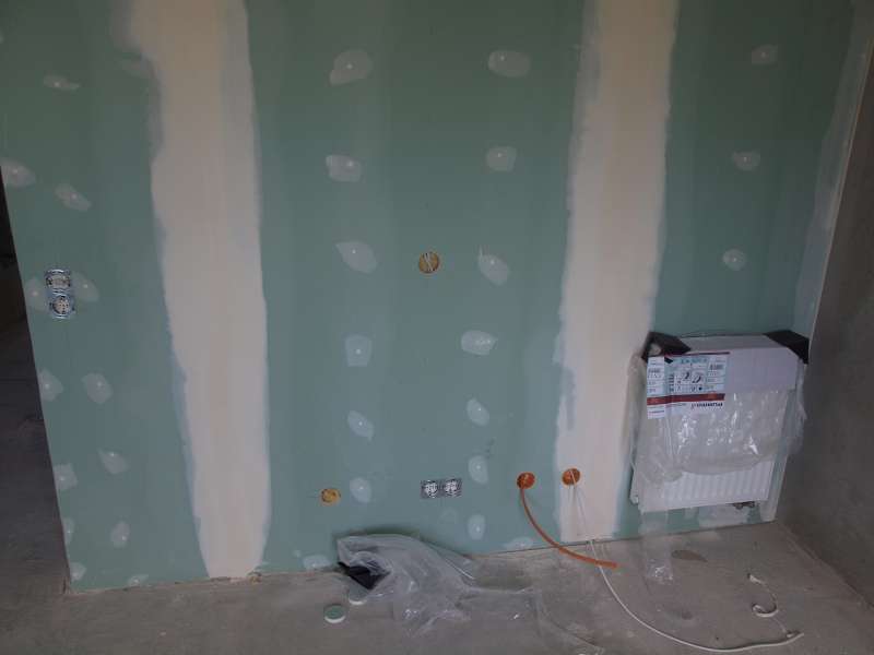 BAU.DE / BAU-Forum: 2. Bild zu Frage "Stromkabel in geschlossener Trockenbauwand einer Dusche zulässig?" im BAU-Forum "Installation: Elektro, Gas, Wasser, Fernwärme etc." BAU.DE / BAU-Forum: 2. Bild zu Frage "Stromkabel in geschlossener Trockenbauwand einer Dusche zulässig?" im BAU-Forum "Installation: Elektro, Gas, Wasser, Fernwärme etc."