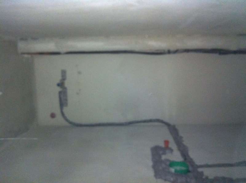 BAU.DE / BAU-Forum: 1. Bild zu Frage "Verteilerdose in der Dusche" im BAU-Forum "Installation: Elektro, Gas, Wasser, Fernwärme etc." BAU.DE / BAU-Forum: 1. Bild zu Frage "Verteilerdose in der Dusche" im BAU-Forum "Installation: Elektro, Gas, Wasser, Fernwärme etc."