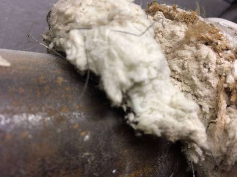 BAU.DE / BAU-Forum: 1. Bild zu Frage "Um welche Art der Rohr-Isolierung handelt es sich?" im BAU-Forum "Installation: Elektro, Gas, Wasser, Fernw&auml;rme etc."